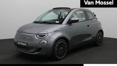Grijs Gebruikt 2023 Fiat 500e La Prima Cabriolet | € 25.940 (Eerlijke prijs)