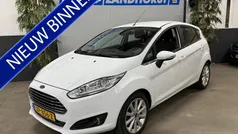 Wit Gebruikt 2015 Ford Fiesta Titanium Hatchback | € 6.995 (Eerlijke prijs)