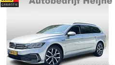 Zilver, metallic lak Gebruikt 2021 VW Passat Business Stationwagen | € 24.445 (Goede deal)
