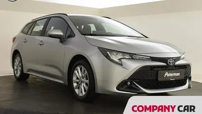 Occasion Toyota Corolla Hybrid Active 140 PK (102 kW) 2024 Zilver Stationwagen