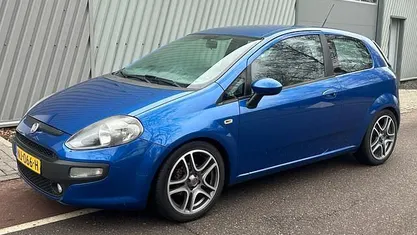 Occasion 2011 Fiat Punto Dynamic Hatchback | € 1.750 (Super prijs)