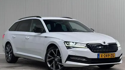 Occasion 2020 Skoda Superb SportLine Stationwagen | € 23.445 (Eerlijke prijs)