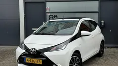 Wit Gebruikt 2015 Toyota Aygo Hatchback | € 6.950 (Eerlijke prijs)