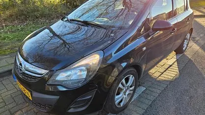 Gebruikt 2011 Opel Corsa Business Edition Hatchback | € 1.250 (Super prijs)