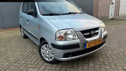 Blauw (metallic) Gebruikt 2005 Hyundai Atos Active Hatchback | € 1.279 (Eerlijke prijs)