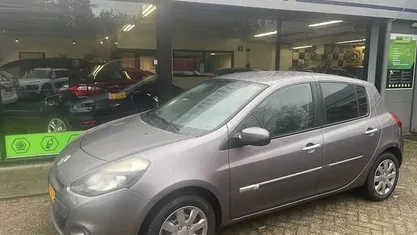 Occasion Renault Clio IV Authentique 75 PK (55 kW) 2012 Hatchback