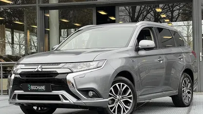 Occasion 2020 Mitsubishi Outlander Intense SUV | € 23.250 (Eerlijke prijs)