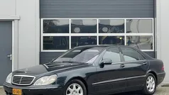 Blauw, metallic lak Gebruikt 2001 Mercedes S500 Sedan | € 7.950 (Eerlijke prijs)
