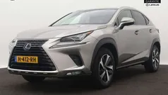 Grijs Gebruikt 2018 Lexus NX300h Executive Line SUV | € 36.500 (Eerlijke prijs)