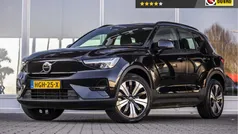 Zwart Gebruikt 2022 Volvo XC40 Core SUV | € 27.345 (Super prijs)