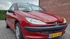 Rood Gebruikt 2000 Peugeot 206 Hatchback | € 1.000 (Eerlijke prijs)