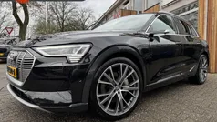Zwart, metallic lak Gebruikt 2019 Audi e-tron Advanced Plus SUV | € 24.795 (Eerlijke prijs)