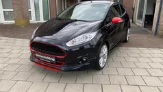Zwart Gebruikt 2015 Ford Fiesta ST-Line Hatchback | € 7.945 (Eerlijke prijs)
