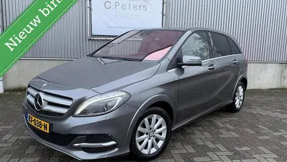 Grijs (metallic) Occasion 2016 Mercedes B250e MPV | € 8.450 (Super prijs)