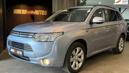 Occasion Mitsubishi Outlander Instyle 121 PK (88 kW) 2013 Blauw SUV