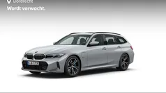 Grijs Gebruikt 2025 BMW 330e M Sport Stationwagen | € 51.895 (Super prijs)