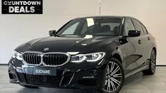 Gebruikt 2022 BMW 320e M Sport Sedan | € 34.145 (Eerlijke prijs)