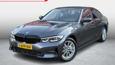 BMW 330e