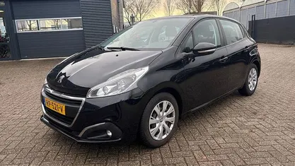 Occasion 2018 Peugeot 208 Hatchback | € 6.990 (Eerlijke prijs)