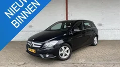 Zwart Gebruikt 2012 Mercedes B180 MPV | € 6.950 (Goede deal)