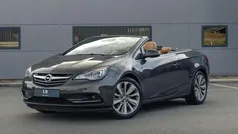 Grijs Gebruikt 2016 Opel Cascada Cabriolet | € 16.950 (Eerlijke prijs)