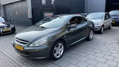 Grijs, metallic lak Gebruikt 2004 Peugeot 307 CC Sport Cabriolet | € 1.999 (Eerlijke prijs)