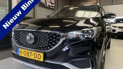 Zwart Occasion 2019 MG ZS Luxury SUV | € 11.250 (Eerlijke prijs)
