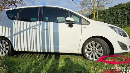 Wit Gebruikt 2011 Opel Meriva Cosmo MPV | € 2.999 (Eerlijke prijs)