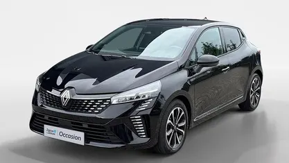 Zwart Gebruikt 2023 Renault Clio V Techno Hatchback | € 17.935 (Eerlijke prijs)