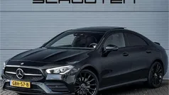 Zwart Gebruikt 2021 Mercedes CLA250e Premium Sedan | € 34.900 (Eerlijke prijs)