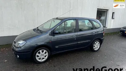 Occasion Renault Scénic Expression 107 PK (78 kW) 2002 Grijs MPV