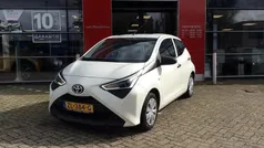 Wit Gebruikt 2019 Toyota Aygo Hatchback | € 9.950 (Eerlijke prijs)
