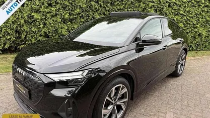 Zwart Gebruikt 2022 Audi Q4 Sportback e-tron Comfort SUV | € 34.888 (Eerlijke prijs)
