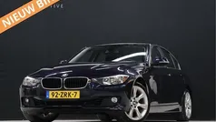 Blauw Gebruikt 2013 BMW 320 Executive Sedan | € 13.940 (Goede deal)
