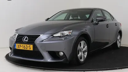Grijs Gebruikt 2015 Lexus IS300h Business Edition Sedan | € 18.450 (Eerlijke prijs)