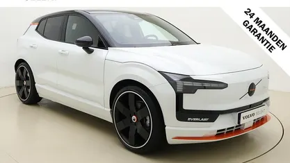 Wit Gebruikt 2024 Volvo EX30 Plus SUV | € 36.800 (Eerlijke prijs)