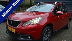 Rood Gebruikt 2017 Peugeot 2008 SUV | € 7.950 (Eerlijke prijs)