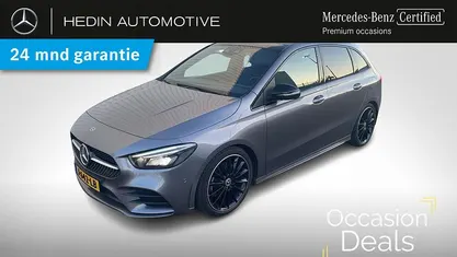 Grijs Gebruikt 2020 Mercedes B220 AMG line MPV | € 29.900 (Goede deal)