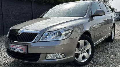 Occasion 2011 Skoda Octavia Ambiente Stationwagen | € 7.290 (Eerlijke prijs)