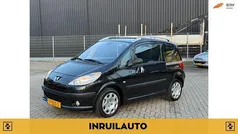 Zwart Gebruikt 2009 Peugeot 1007 Hatchback | € 2.950 (Eerlijke prijs)