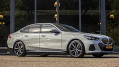 Grijs Gebruikt 2024 BMW 530e M Sport Sedan | € 64.950