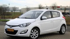 Wit Gebruikt 2013 Hyundai i20 Hatchback | € 5.999 (Eerlijke prijs)