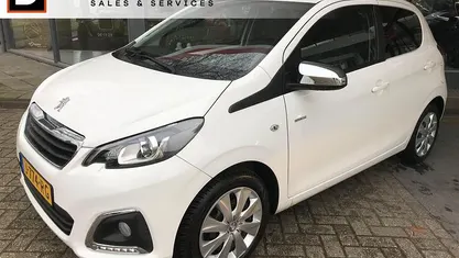 Occasion 2020 Peugeot 108 Style Hatchback | € 10.400 (Eerlijke prijs)