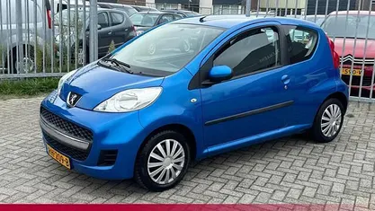 Occasion Peugeot 107 S 68 PK (50 kW) 2010 Blauw Hatchback