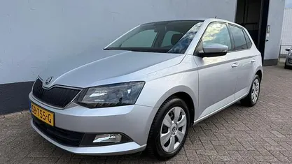 Grijs Gebruikt 2018 Skoda Fabia Ambition Hatchback | € 8.450 (Goede deal)