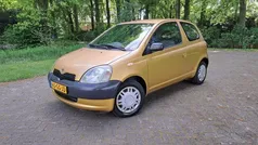Geel Gebruikt 2000 Toyota Yaris Terra Hatchback | € 1.949 (Eerlijke prijs)