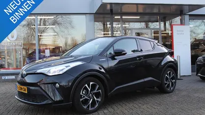 Zwart Gebruikt 2021 Toyota C-HR SUV | € 21.400 (Goede deal)