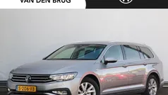 Grijs Gebruikt 2023 VW Passat Business Stationwagen | € 28.785 (Eerlijke prijs)