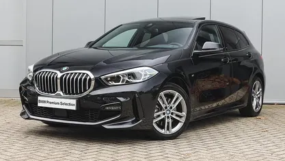Gebruikt 2024 BMW 118 Executive Hatchback | € 33.950 (Eerlijke prijs)