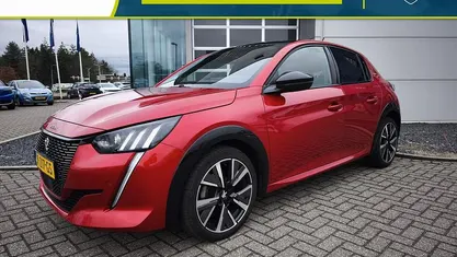Occasion Peugeot 208 GT-line 2021 Rood Hatchback